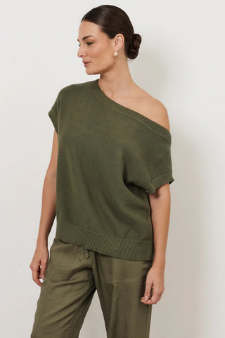 top angled neckline - knit - khaki - terrie