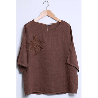 linen tee - floral - coffee